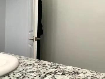 princessbaby525 — Oil Body  [573 tokens left] Hangout W/Me  #skinny #natural #new #brunette #young