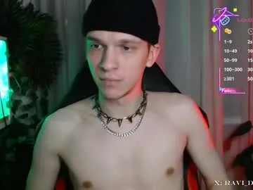 ravi_is_so_good — Welcome to my room! - Goal: CONTROL MY TOY 3 MINUTES [98 tokens left]