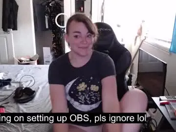 renegaderuby — Hanging out on my bed <3