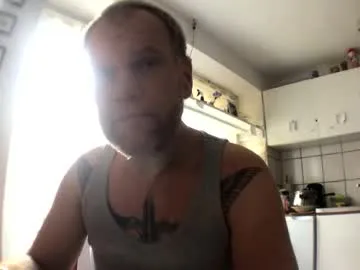 riod_rainforest_1983 — Freechat on Chaturbate