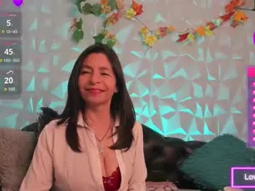 sabinadeluxe_cg — GOOD MORNING SABINA [18 tokens left] I know that I am your greatest fantasy  my favorite #15, 38, 160, 303 #milf #bigboobs #teasing #glamour #mature