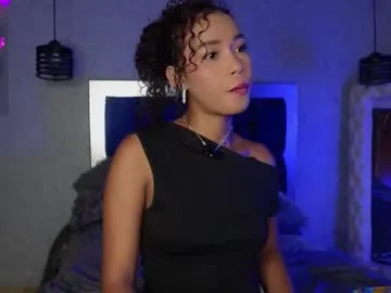 salome_williamss — GOAL: Make Me Horny [64 tokens remaining] Let's reach the goal guys and get messy toghether !   #latina #ebony #skinny #daddy #smalltits