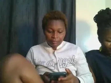 sexxy_amira — #ebony #squirtshow #pregnant #curvybody #lesbianprivateshow