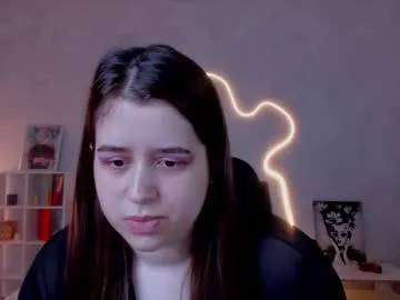 shadowfray — First day on CB!!! GOAL: Body Tour [9 tokens left] #new #bigass #18 #smallboobs #feet