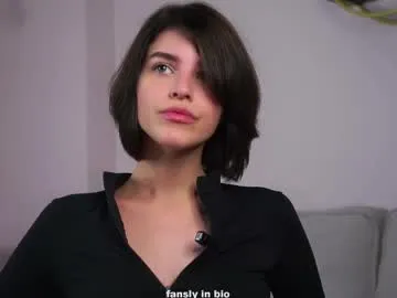 shelleyharn — Goal: flash boobs and play with nipples <3 Hi hi, my name Alex ;)  Try to be cute and not shy  I love my fan club, welcome PVT OPEN #new #18 #shy #cute #petite [244 tokens remaining]