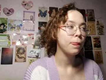 Avatar of shy_kiss_twinkle_bloop