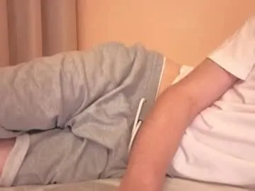 simonsecrett — GOAL: take off shirt [300 tokens remaining] Welcome to my room! #new #twink #skinny #18 #young #pvt