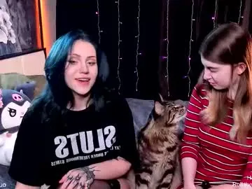 sleepingduo — French kiss [68 tokens left] #lesbian #skinny #bigboobs #bigass #natural