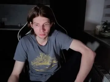 spaisenok — Remove T-shirt  #muscle #redhead #uncut #twink #lovense [76 tokens remaining]