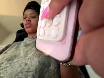 sugarbossbaby02 — GOAL: Finger 2min [186 tokens remaining] Heyyy new here #new #ebony #bbw #18 #pretty #hugetits #wet #bbc #cream