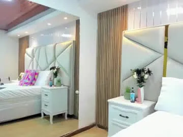 sweetkata_ — GOAL: Fuckmachine x1min [111 tokens remaining] Welcome to my room! #cock #trans #anal #curvy #cum