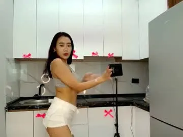 tamikasweet — Lovense Lush on - Interactive Toy that vibrates with your Tips - Goal: Show tits <3 #lovense