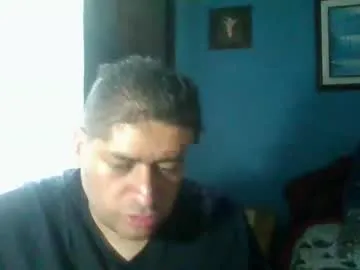 tender_eldelatienda — 1 adivinanza "que no te odia pero tampoco te ama"