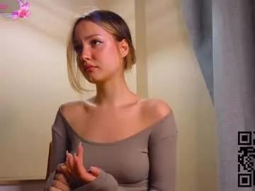 too_cute_blonde_girl from Chaturbate is Freechat