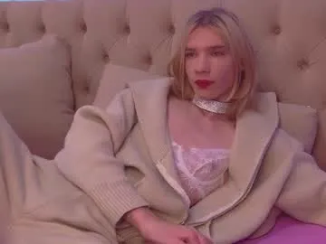 Avatar of translustybabe