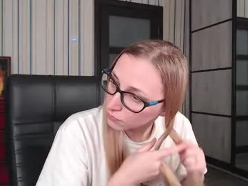 vikaericka — #beautiful girl #teen #feet #prv #mistress #masturbation