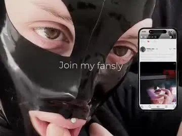 vinylstore — Me Silvia ntmu - Goal: Hello - #feet #fetish #latex #lovense #nylon