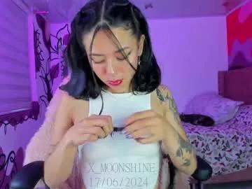 x_moonshine from Chaturbate is Freechat