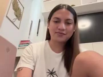 xxjulielovesyouxx from Chaturbate is Freechat