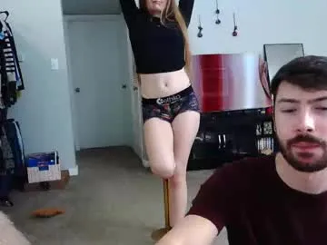 yellowpony121212 —  Ivey Bra Off! [567 tokens left] #new #18 #couple #teen #bigass