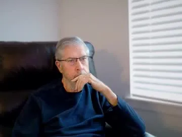 yougogirl_3 — YouGoGirl_3  Not INTO GUYS........ #Mature #FWB #SaltNpepper #Handsome #Married