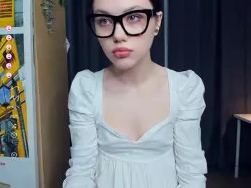 youne_and_beautiful from Chaturbate is Freechat