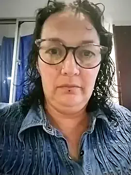 Avatar of -saraqueen-