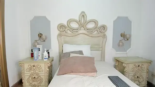 _chloe_adams — Suck dildo 