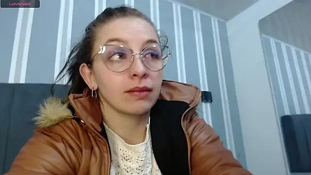 _isaabellaa from StripChat is Freechat