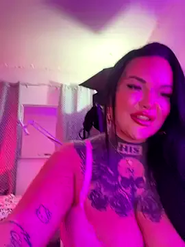 Avatar of _MelinaCurves_