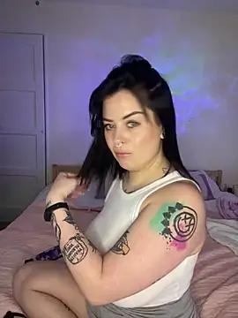 _naomidiz from StripChat is Freechat