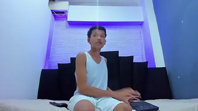 _Noah19 — sexy dance + oil