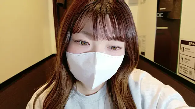 _Yui_ — Freechat on StripChat