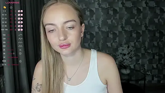 A_delina — Cream boobs