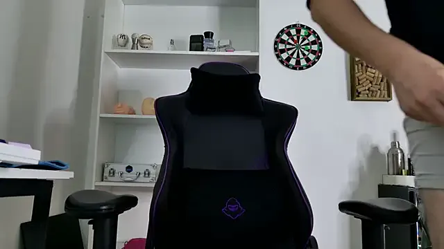 aaronlegend_ — cum show!