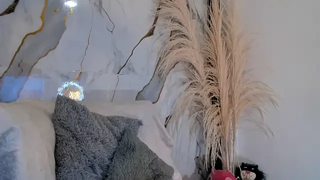 AbbyLewiis — spank ass 