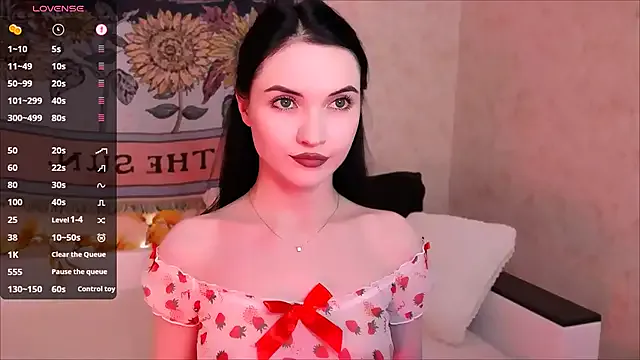 AdelinaRoss — make me really wet ..