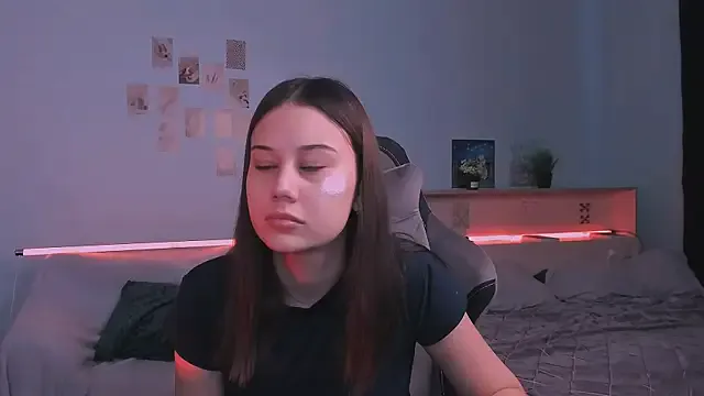 adelle046 — spank my ass x10