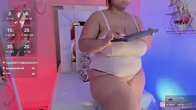 Alanna_hot3 — a delicious dance with oil 