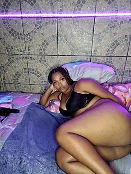 alexis_skyy from StripChat is Freechat