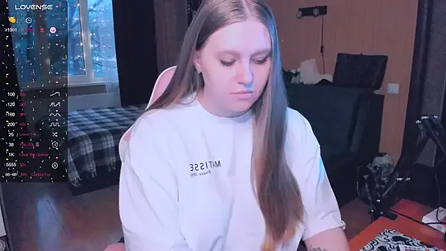 Alice_Dreamgirl_ — let's enjoy Tuesday together <3