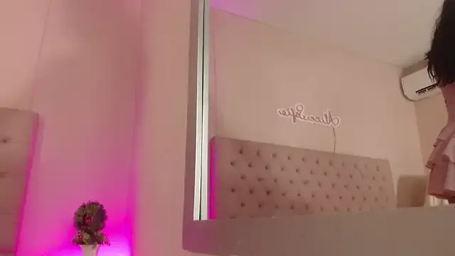 Avatar of alice_sofia