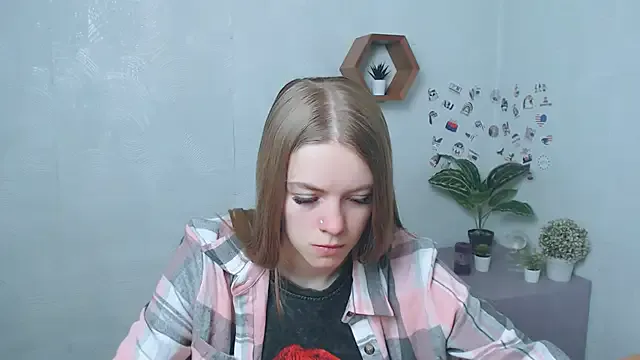 Avatar of AliceFlirtt_