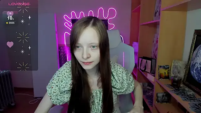 AliceHaris — Eyes contact