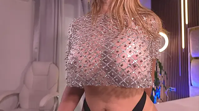 alicia_xoxo — NAKED OIL BODY