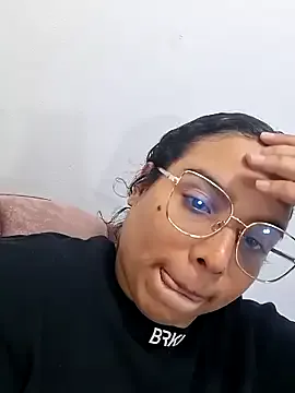 Aliciabloom — bouncing tits