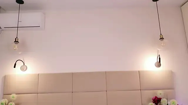 Alisha_Shy — suck fingers