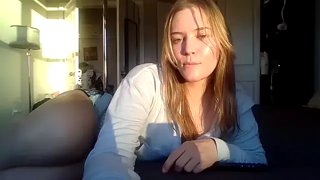 AllesandraLove — Close up pussy pounding