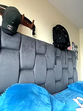 Avatar of AllieYourGirl