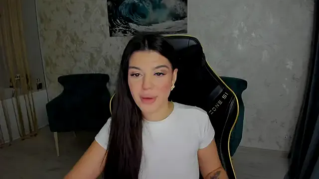 Avatar of AlluringAriel